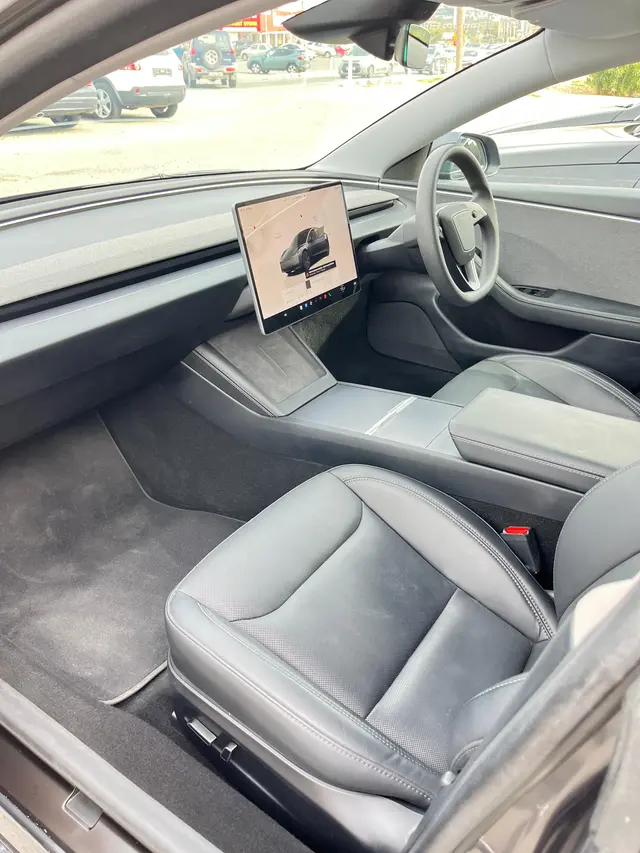 2024 Tesla Model 3 Long Range — photo 5 of 6